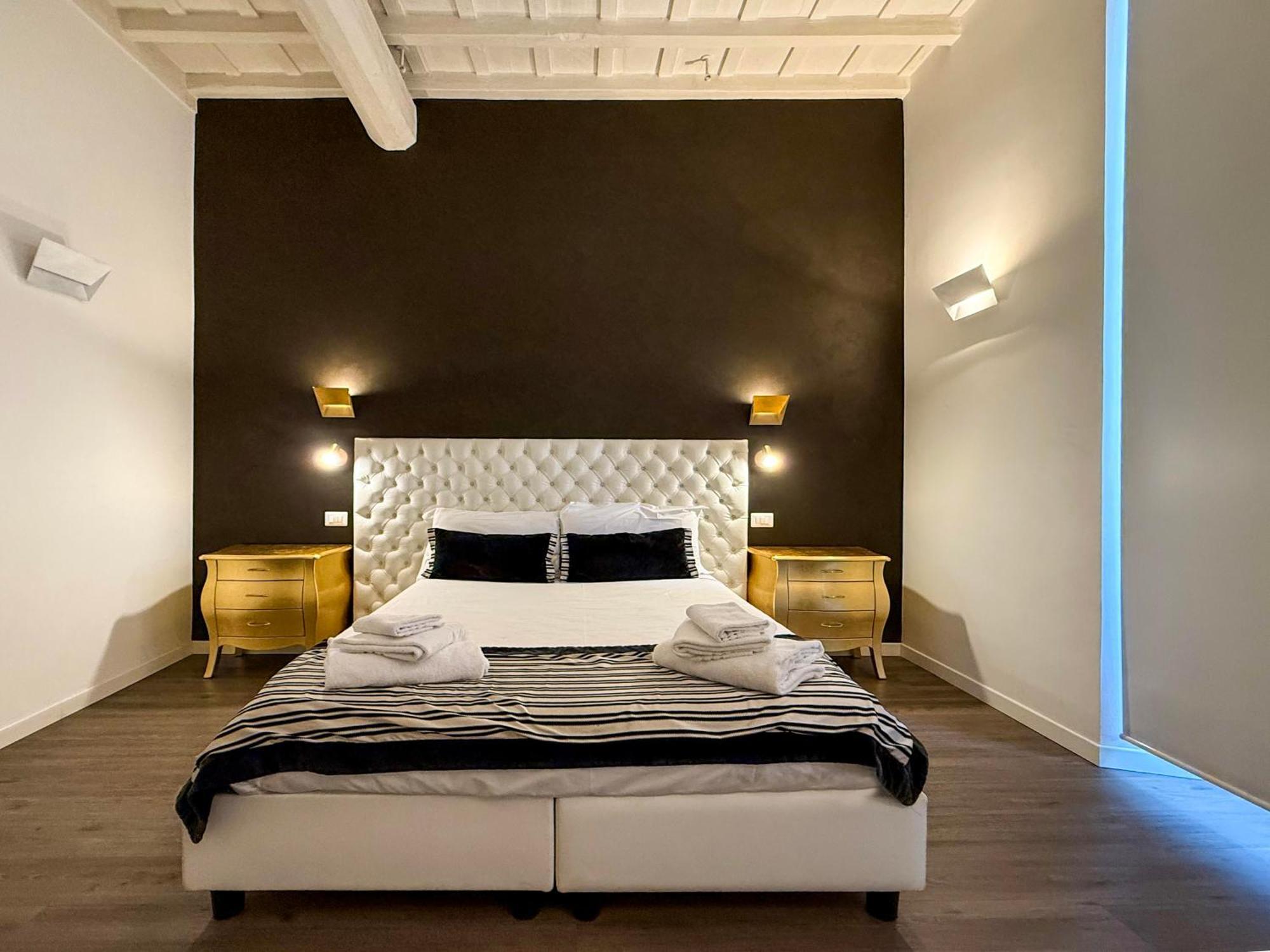 Navona Secret Guest house 3*