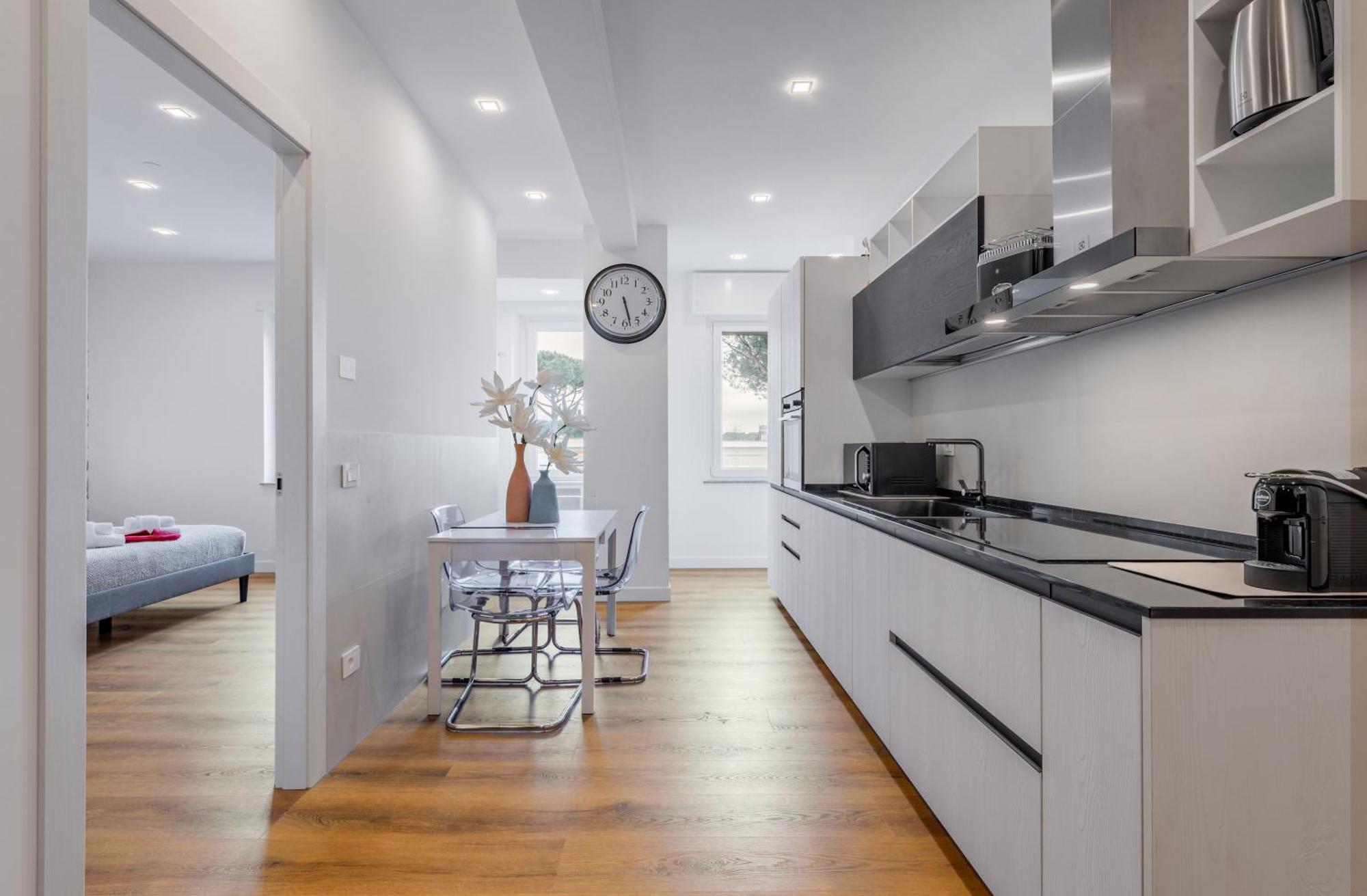 Apartment Delina- Luxury Metro A *