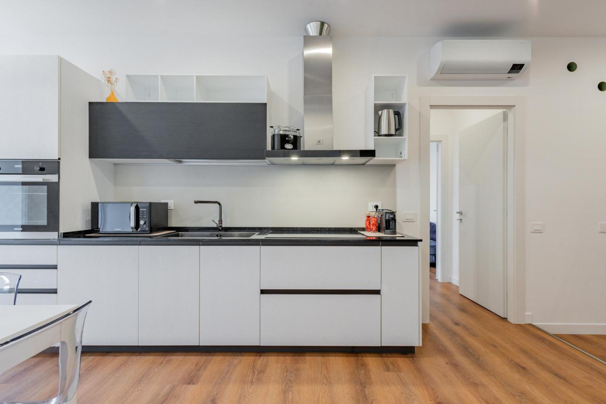 Apartment Delina- Luxury Metro A *
