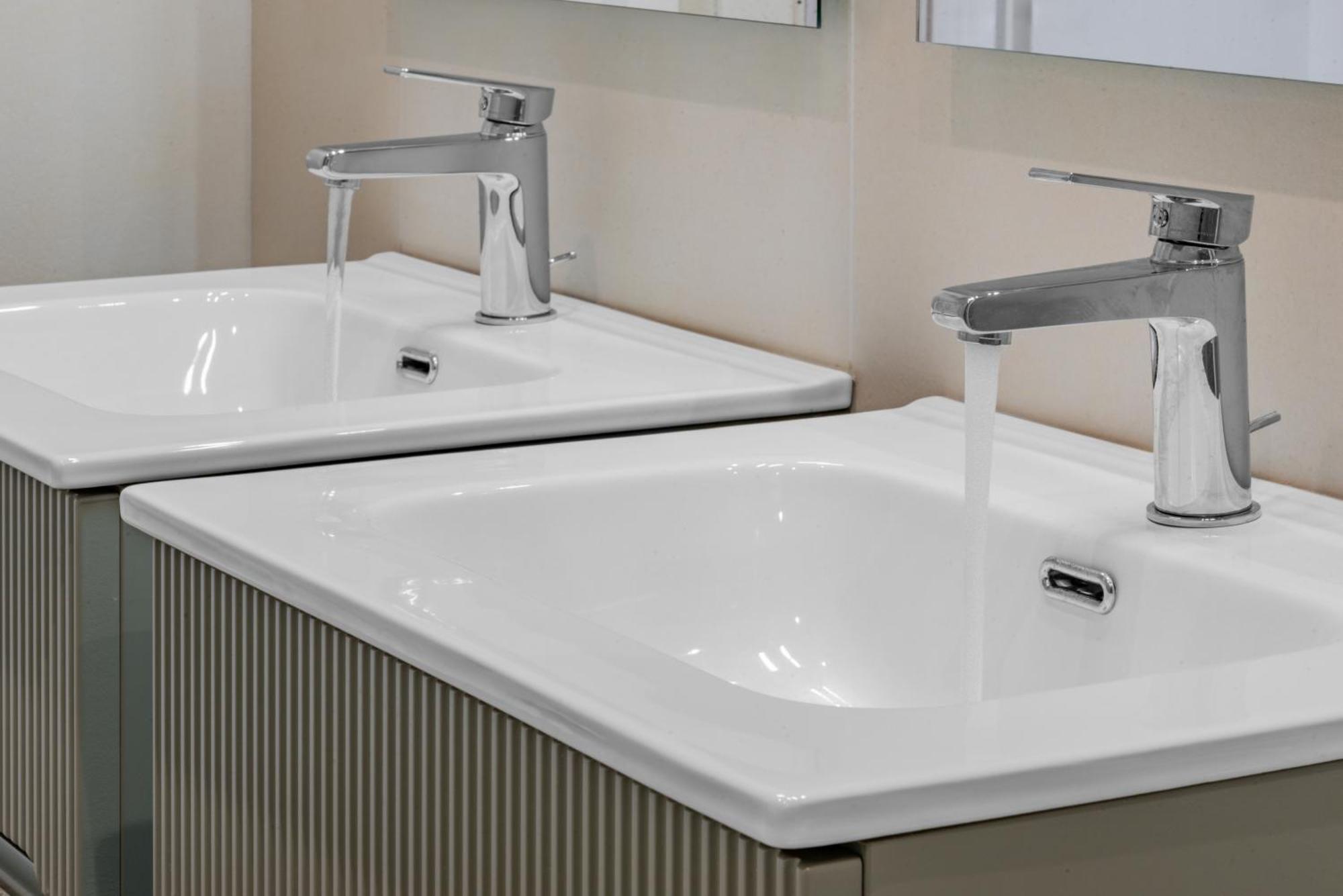 Delina- Luxury Metro A Apartment *