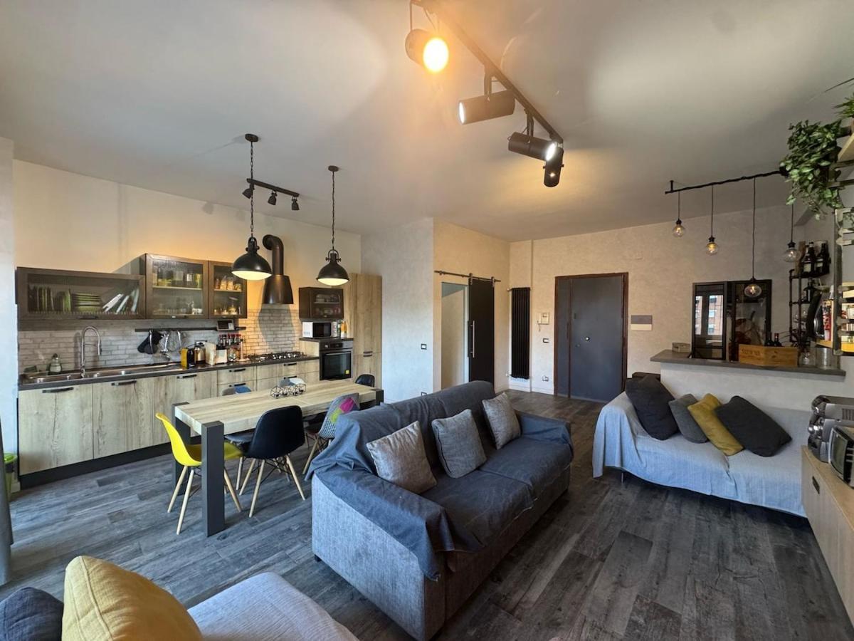 Relax & Explore Stylish In Apartment Rome