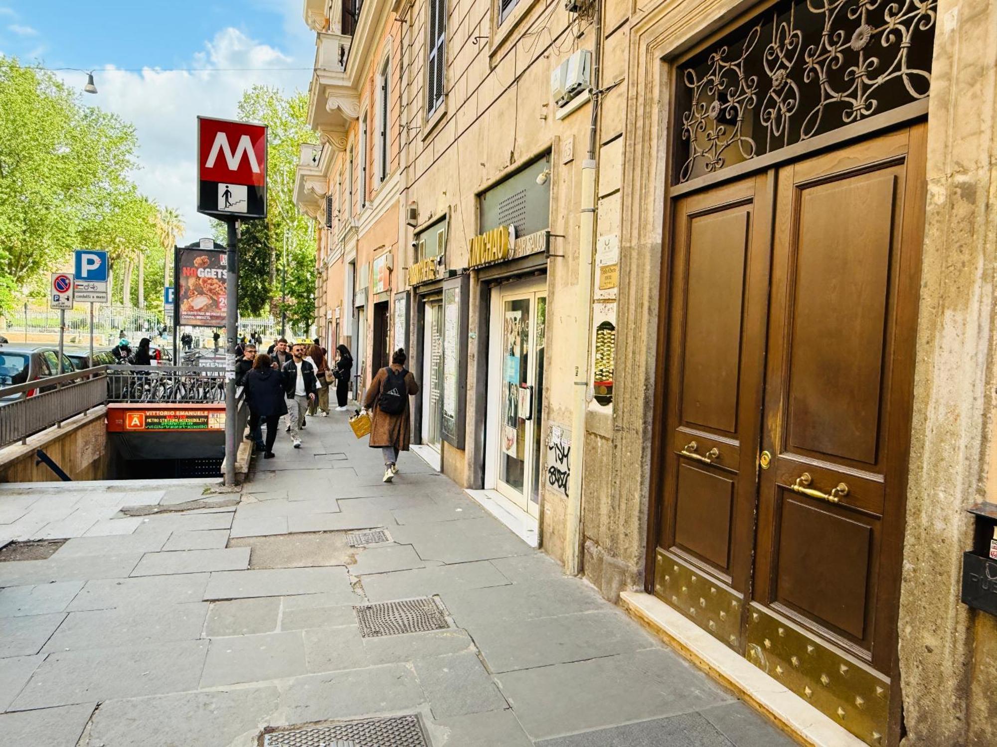 Bella * Rome