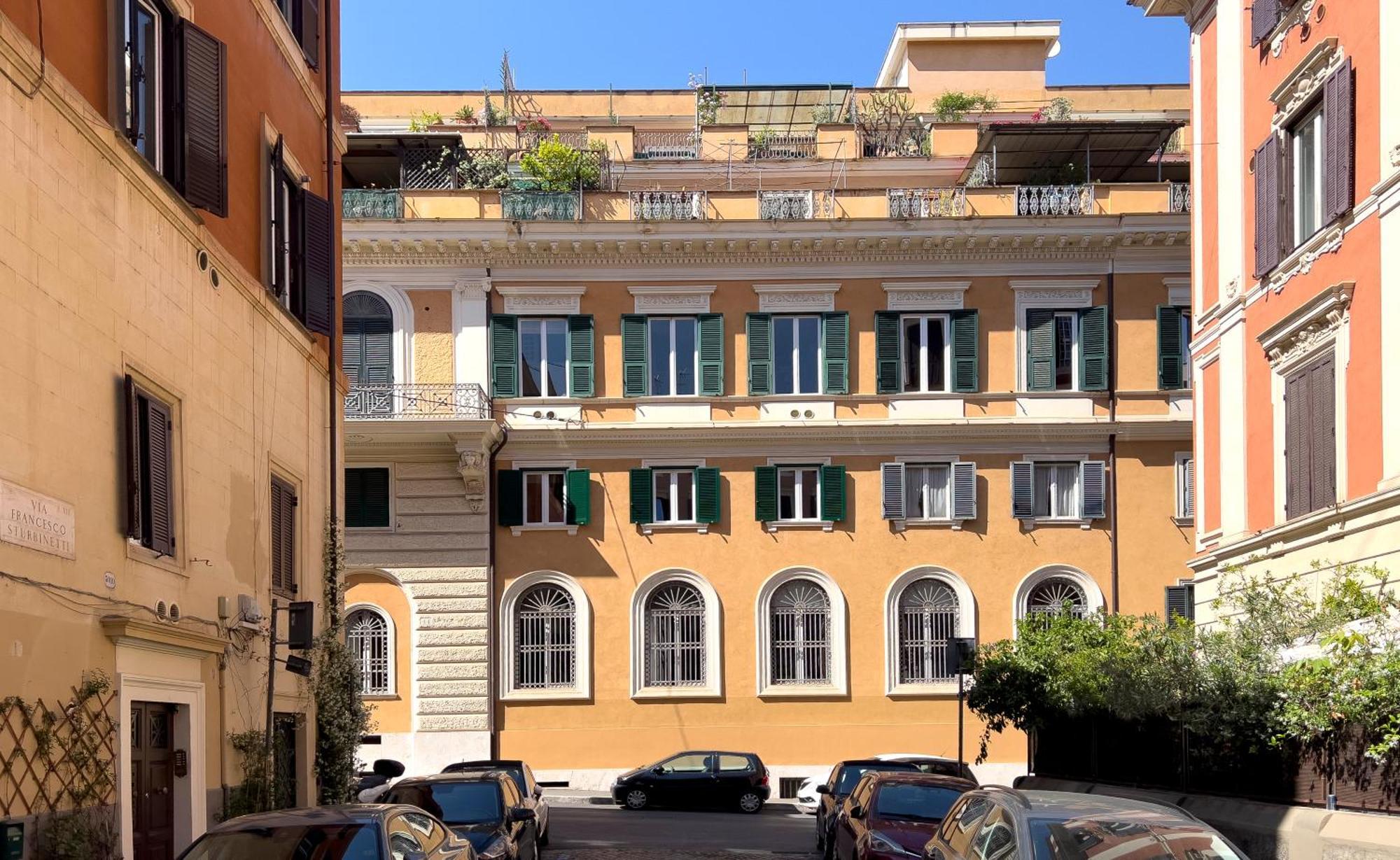 Timeless Elegance In Trastevere Appartamento *
