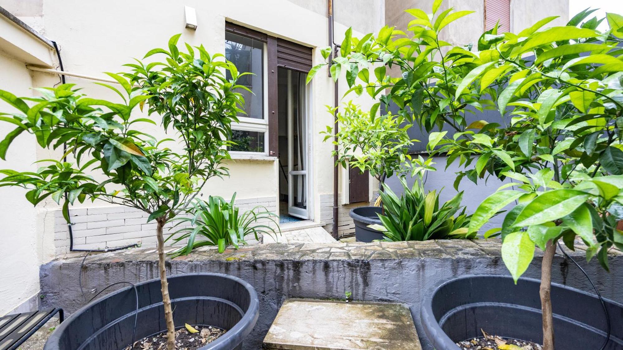 Apartment Loquat House By Rentbeat