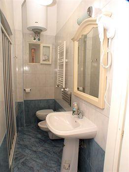 Domus Avi Vaticano Guest house 2*