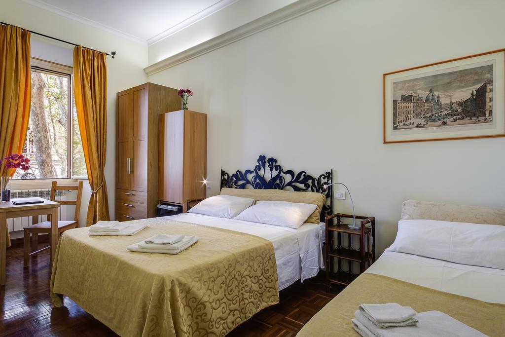 Apartment At St. Peter's Rome
