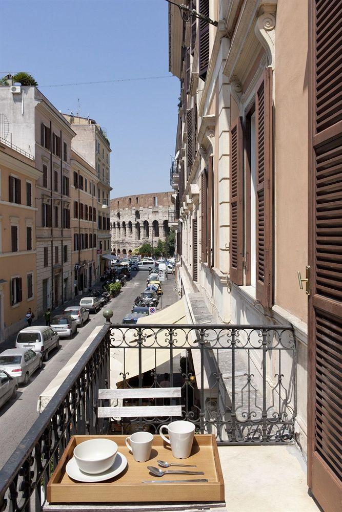 Santi Quattro Al Colosseo Bed & Breakfast 2*