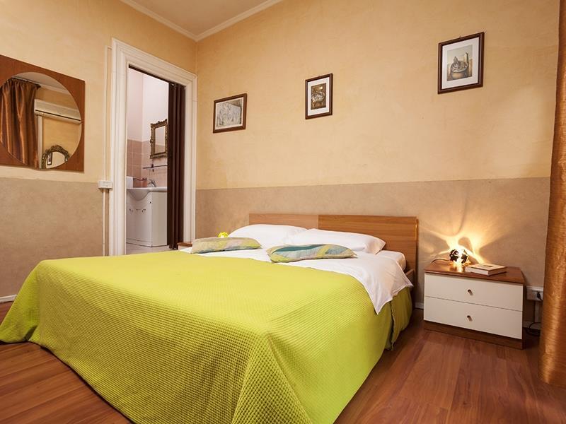 Cicero Center Guest house 3*