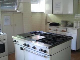 Palace Hostel *
