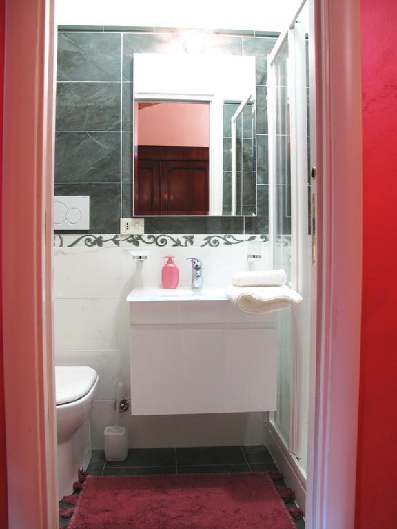 Salaria Luxury Guest house *