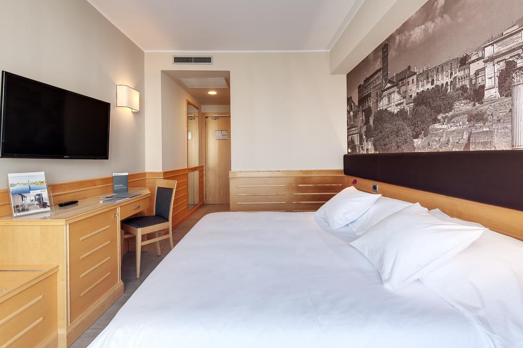 Hotel Occidental Aran Park 4*