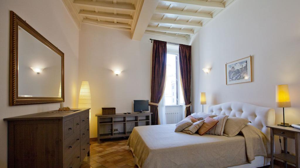 Rental In Rome Trevi Fouintain View Apartment Apartment *