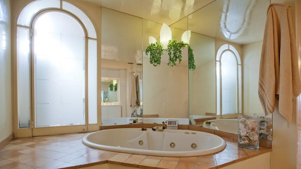 Rental In Rome Trevi Fouintain View Apartment