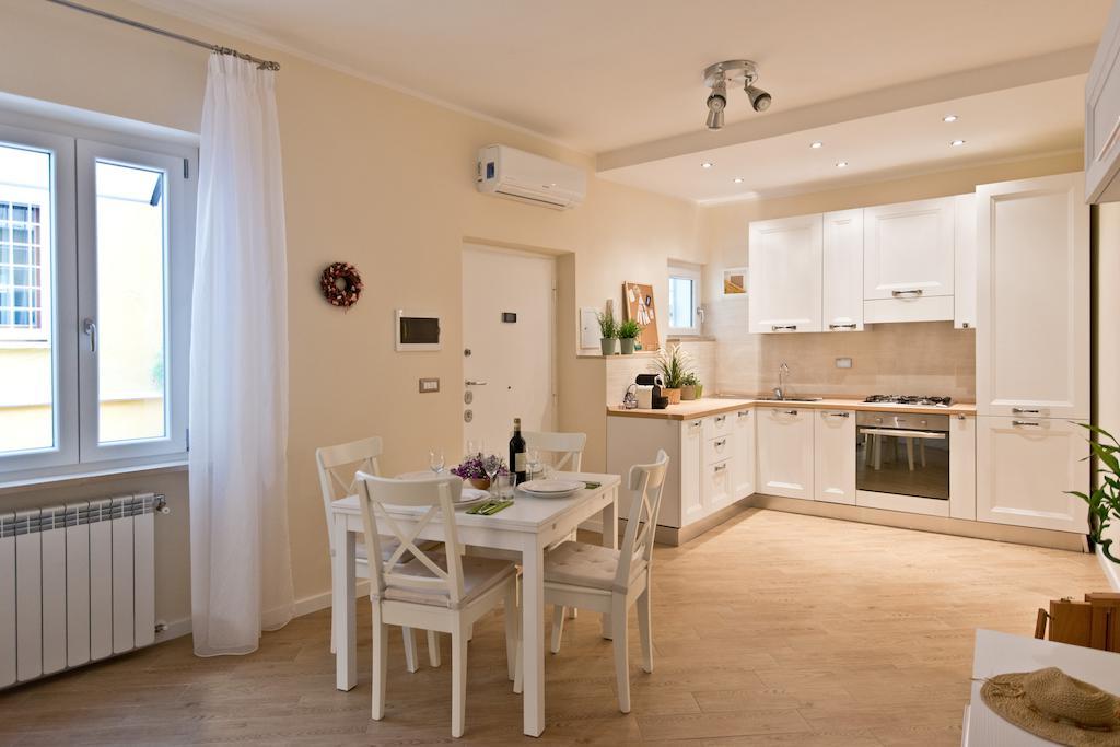 Apartment Appia's *