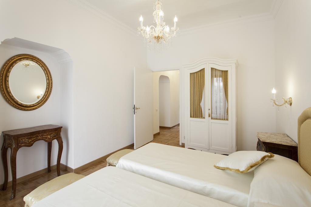 Apartment Sarandrea *