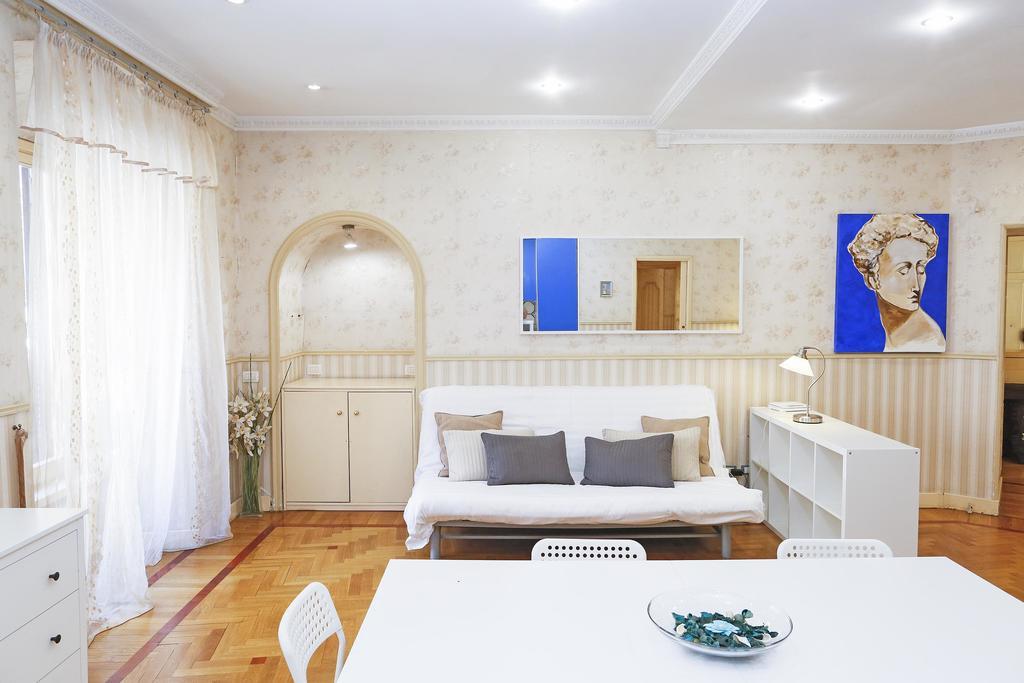 Apartment Felice Rome