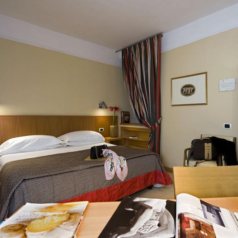 Hotel De Petris Rome