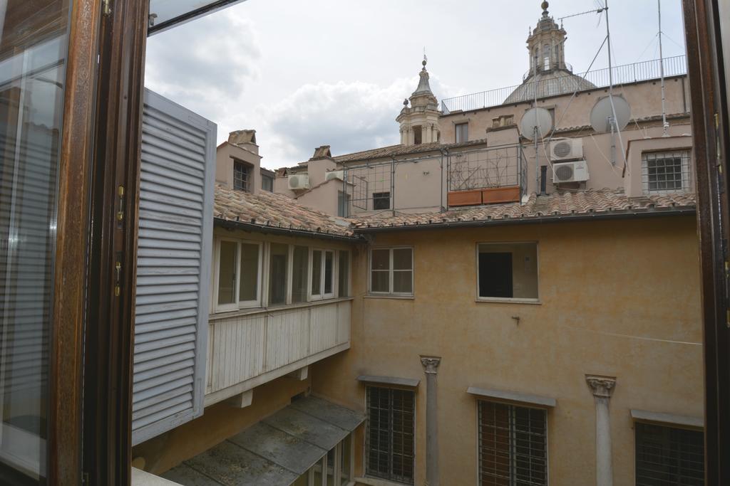 Apartment Piazza Navona Corner