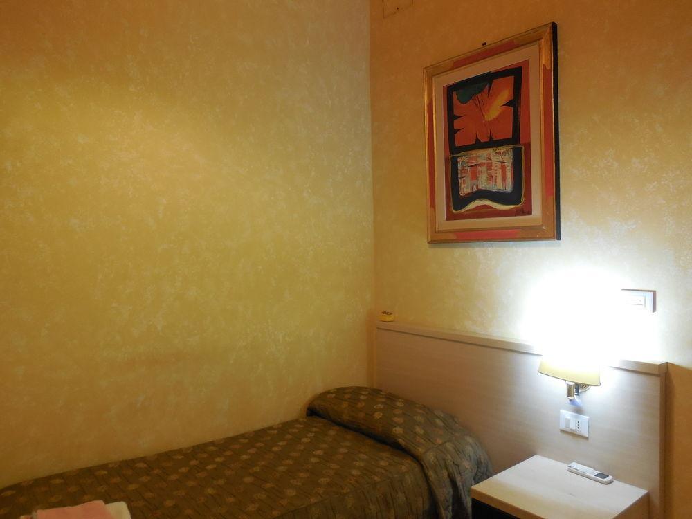 Daniel's Guest house 3*
