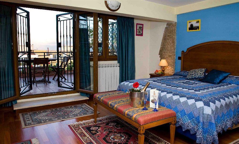 Rimini 3* Rome