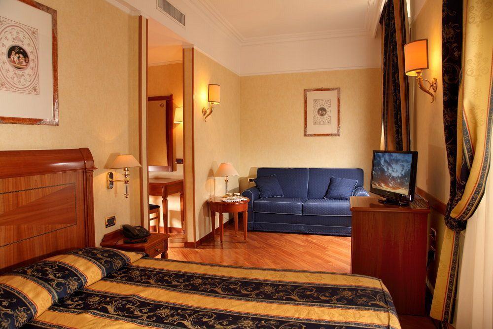 Ottocento 4* Rome