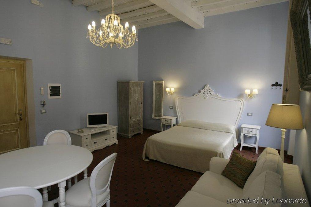 Casa De Fiori Guest house 2*