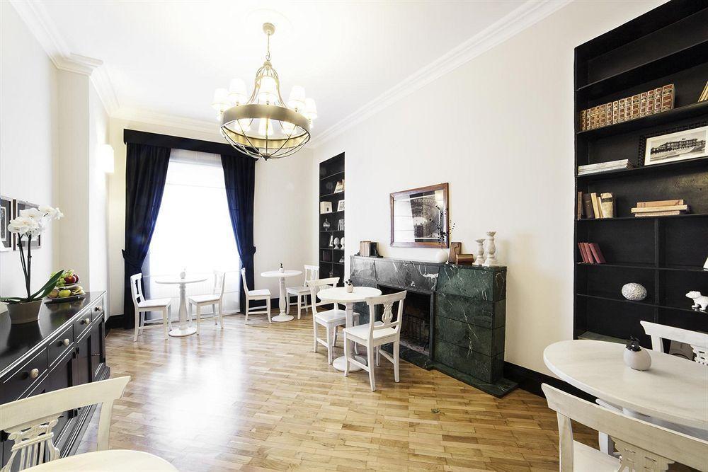 Residenza Scipioni Luxury Bed & Breakfast 2*
