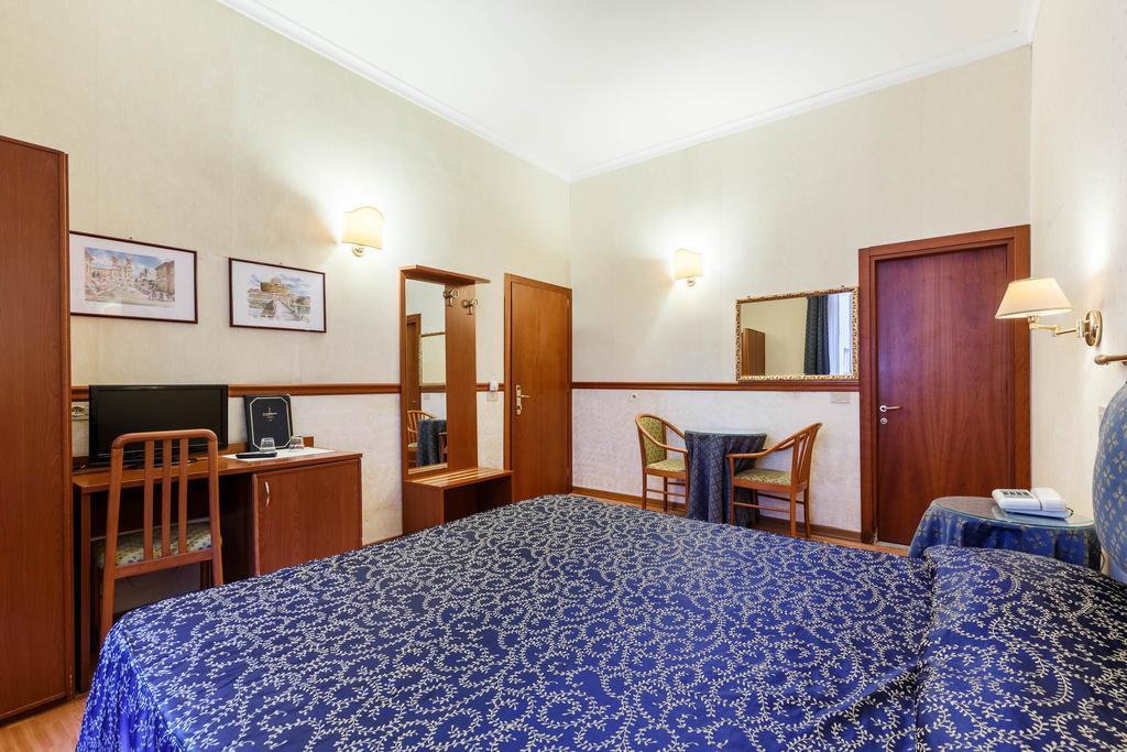 Paris Hotel Rome