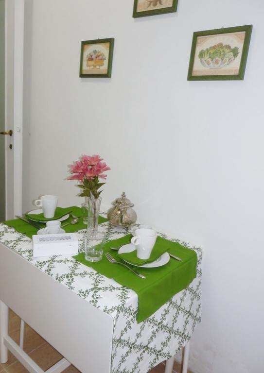 Casa Vacanze Ricordi Romani Apartment