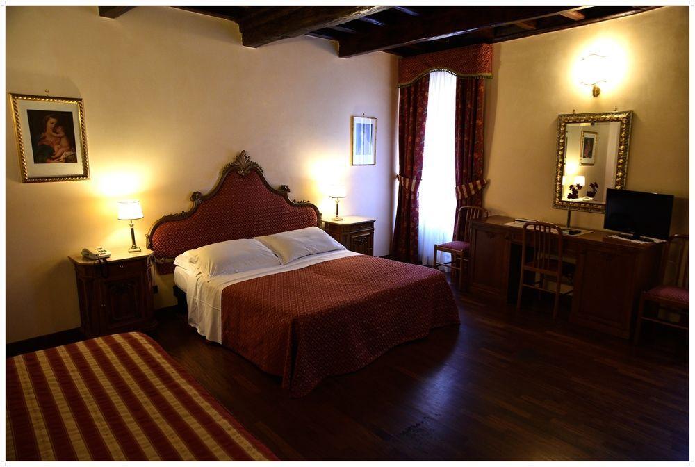 Palazzo Donarelli Apartment