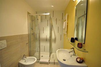 First Floor Guest house 2*