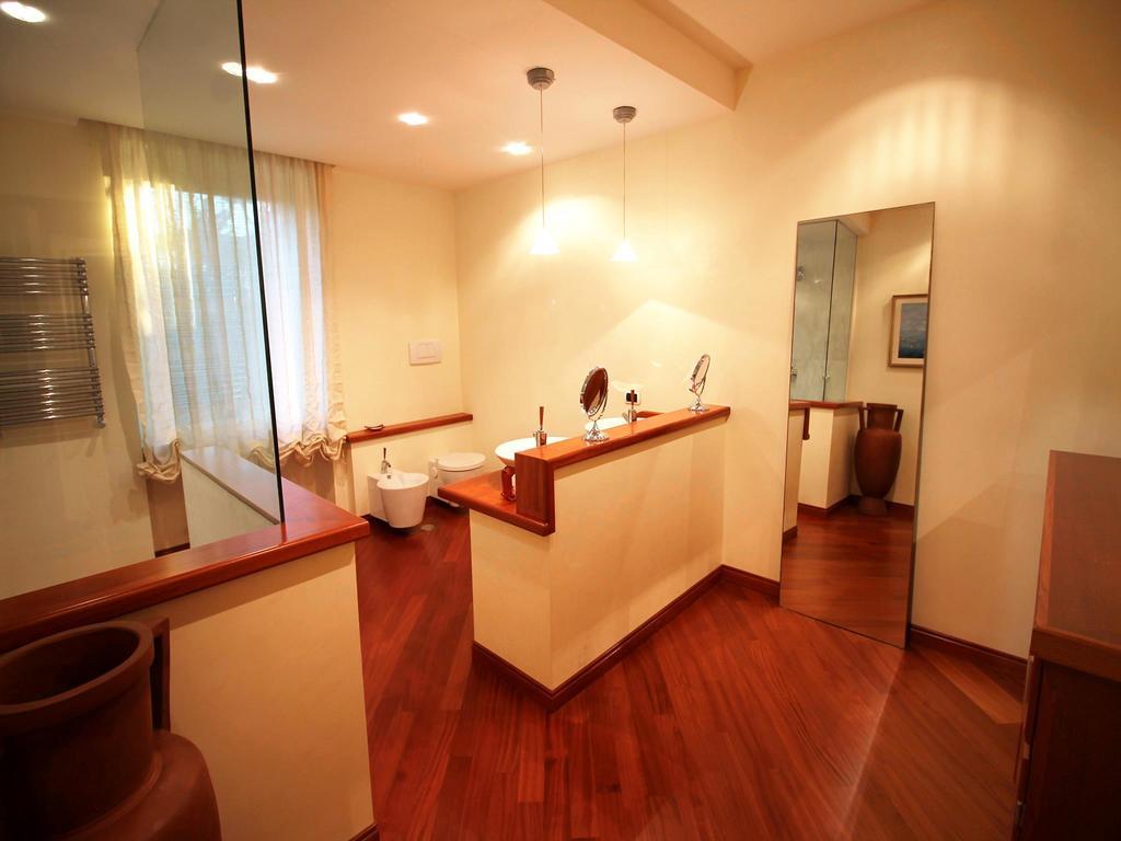 Fratelli Maristi Villa * Rome