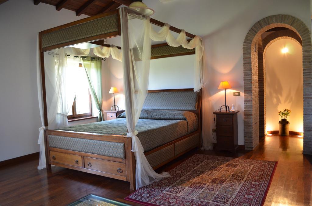 Capo Di Bove Villa Rome