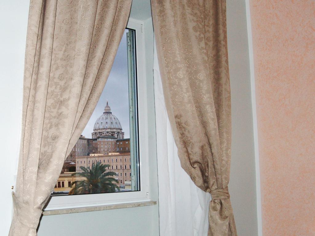 Luiza Vatican House 2* Rome