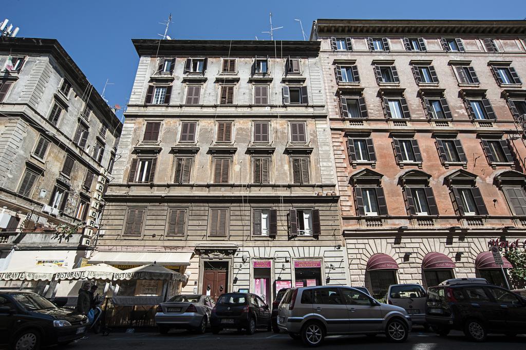 Flowerome Bed & Breakfast Rome
