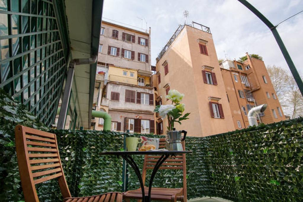 Apartment San Francesco In Trastevere