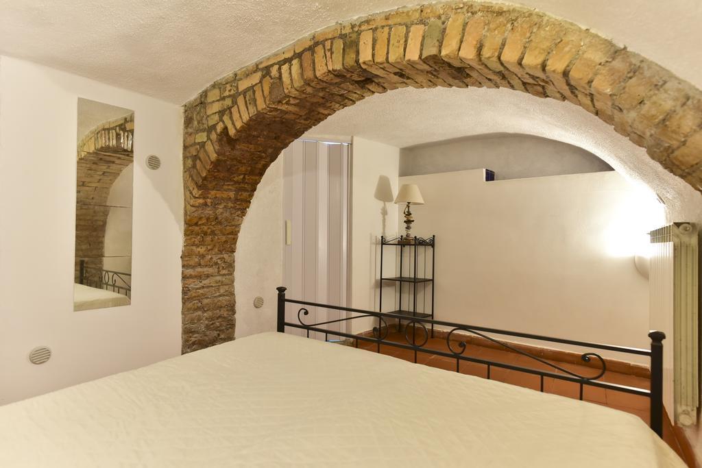 Maison Del Fico Piazza Navona Apartment *