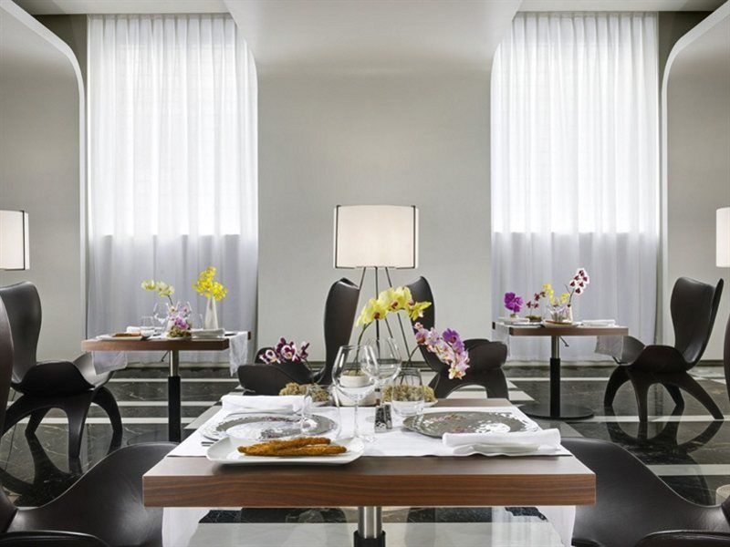 Palazzo Montemartini Rome, A Radisson Collection 5* Rome