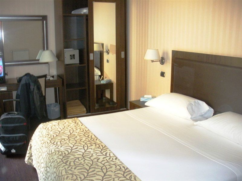 Villafranca 4* Rome