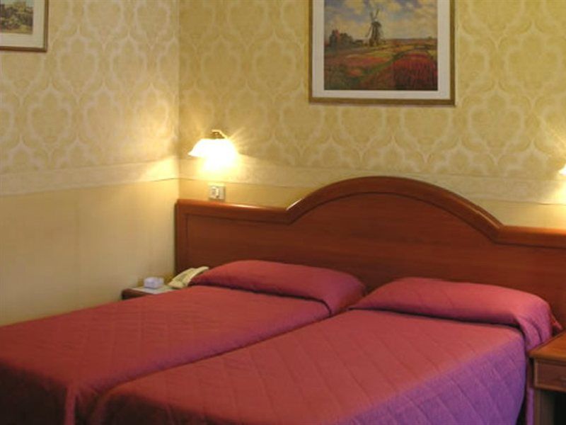 Milo 3* Rome
