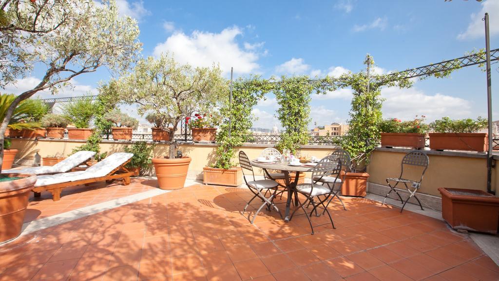 In - Fontana Di Trevi Penthouse Apartment Rome