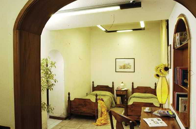 Hotel Family House