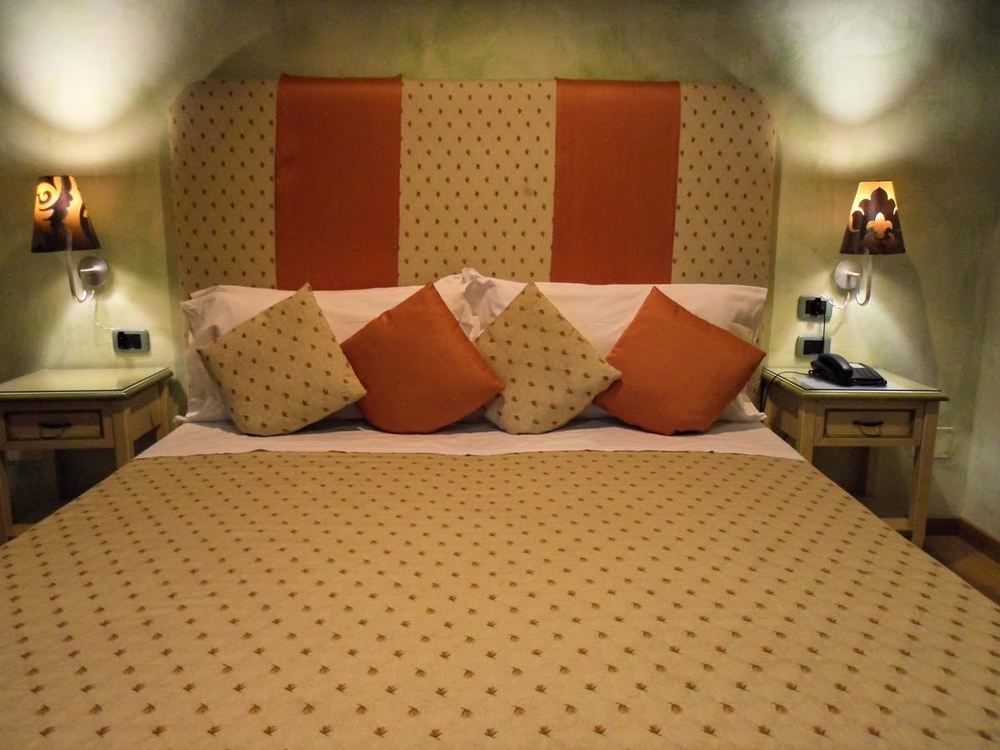 Condotti Affittacamere 2*