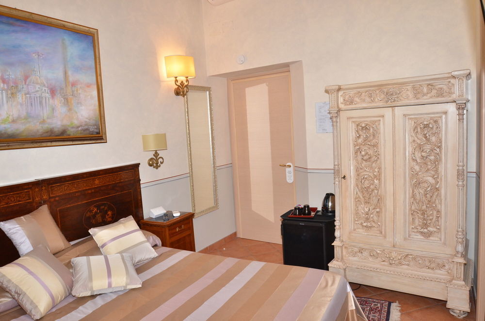 Trevispagna Charme 3* Rome