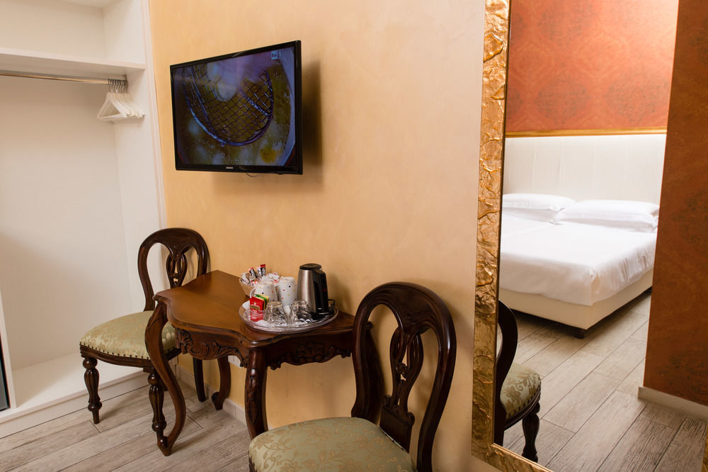 Ripetta 3* Rome