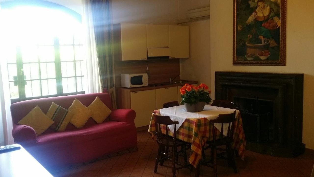 Casale Mostacciano Aparthotel 3*