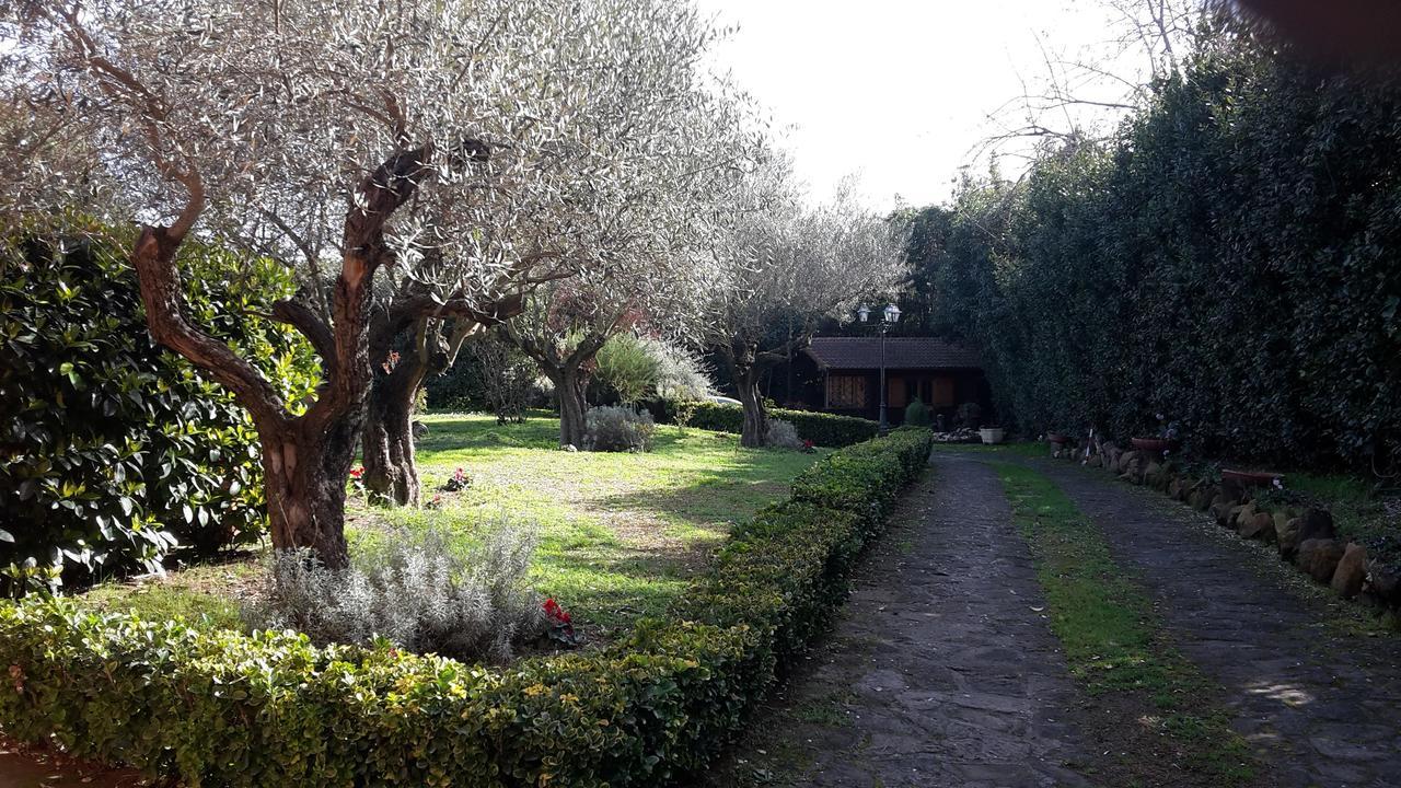 Casale Mostacciano 3* Rome