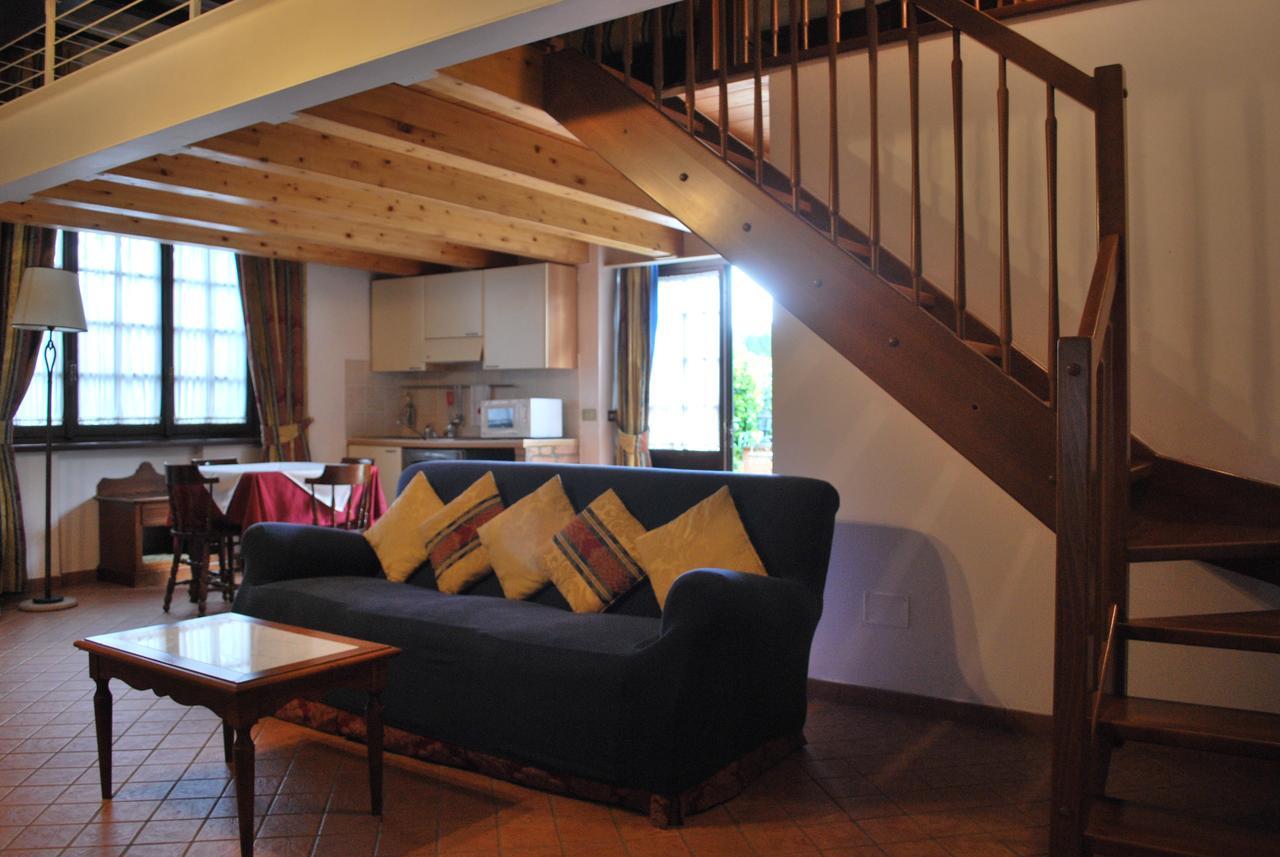 Casale Mostacciano 3* Rome