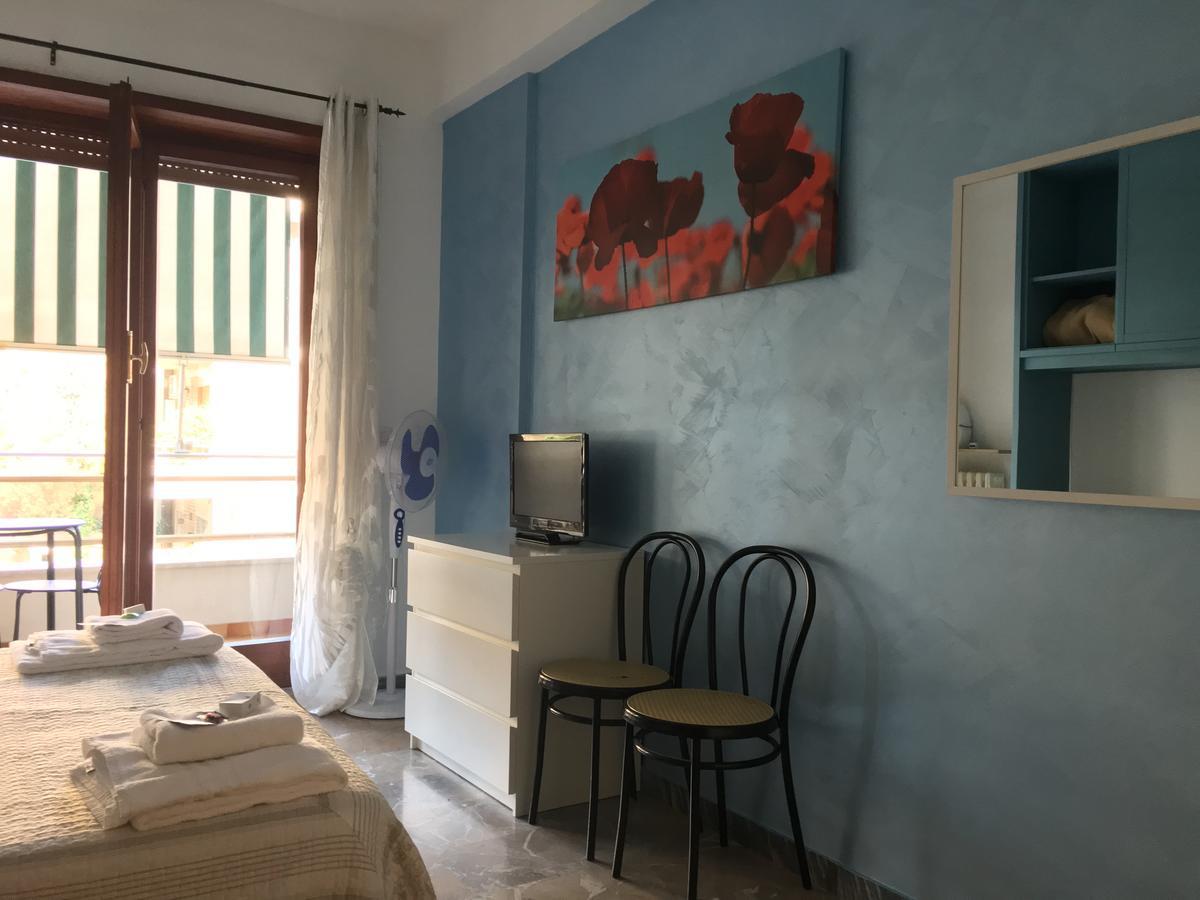 Bed Rooms Rome Bed & Breakfast *
