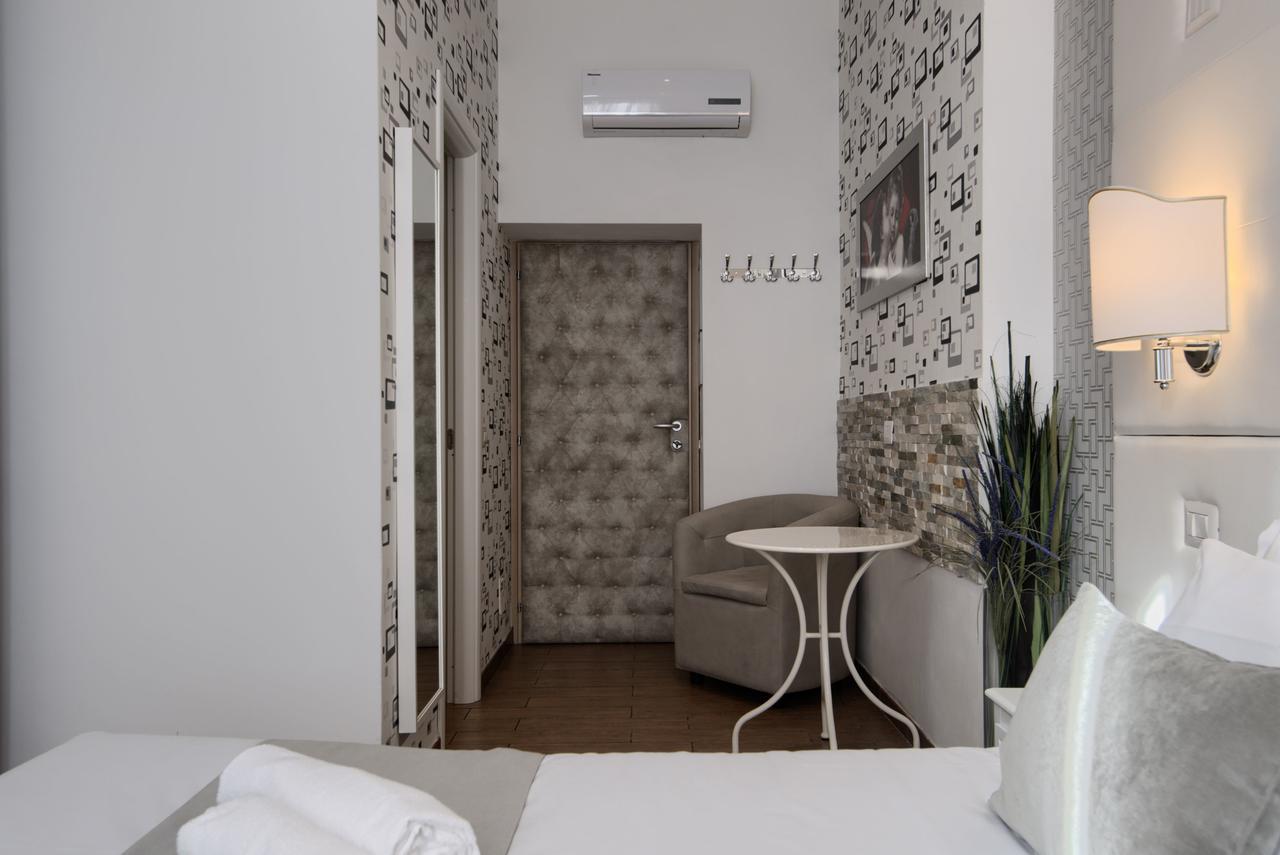 Domus Pietro Guest house